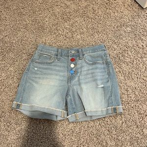 These are old navy jean shorts high rise!